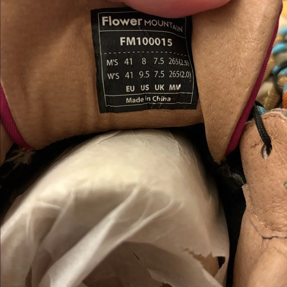 NWT Flower Mountain Iwano 2 Waterproof Hiking Shoe on Black-Dark Grey - Picture 11 of 15